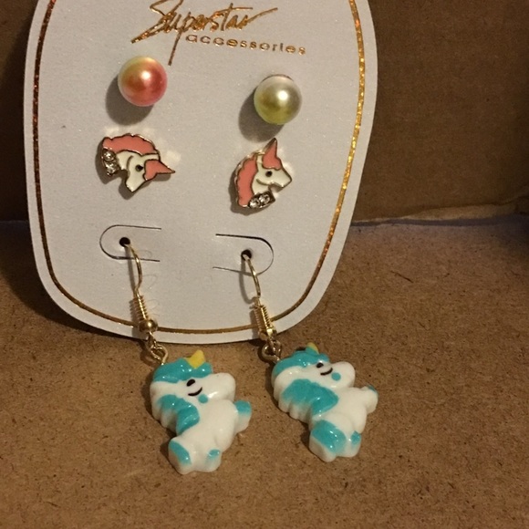 Unicorn earrings - Picture 3 of 3
